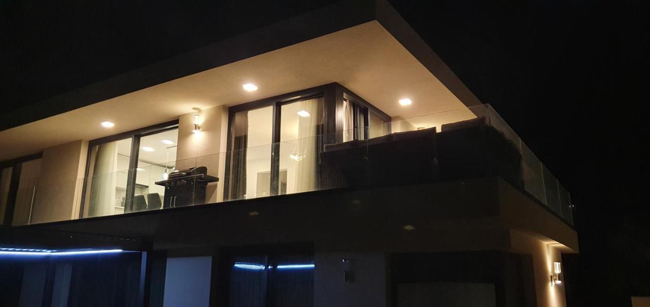Luxury Apartments In Balatonalmadi, Almadi Lux Apartman II - Crystal White Ngoại thất bức ảnh